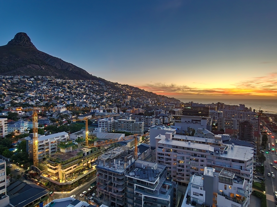 2 Bedroom Property for Sale in Sea Point Western Cape